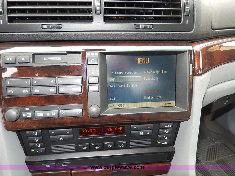 image for item I9353 2001 BMW 740iL