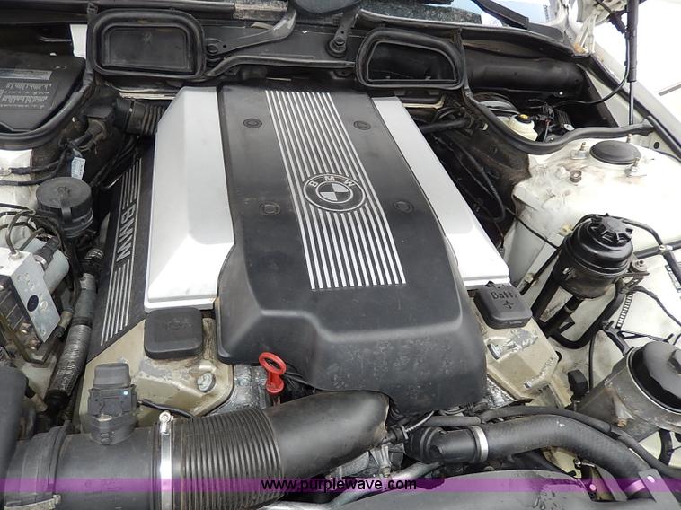 image for item I9353 2001 BMW 740iL