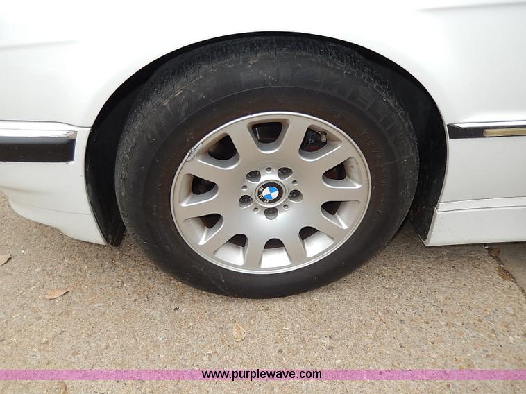 image for item I9353 2001 BMW 740iL