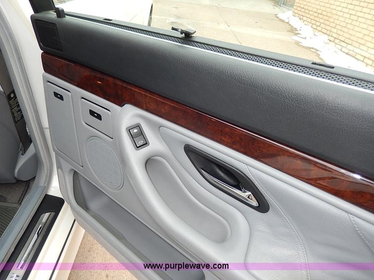 image for item I9353 2001 BMW 740iL