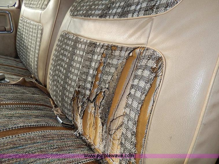 image for item I9356 1982 Ford Bronco XLT SUV