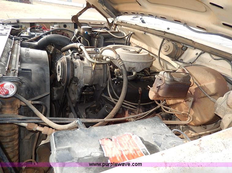 image for item I9356 1982 Ford Bronco XLT SUV