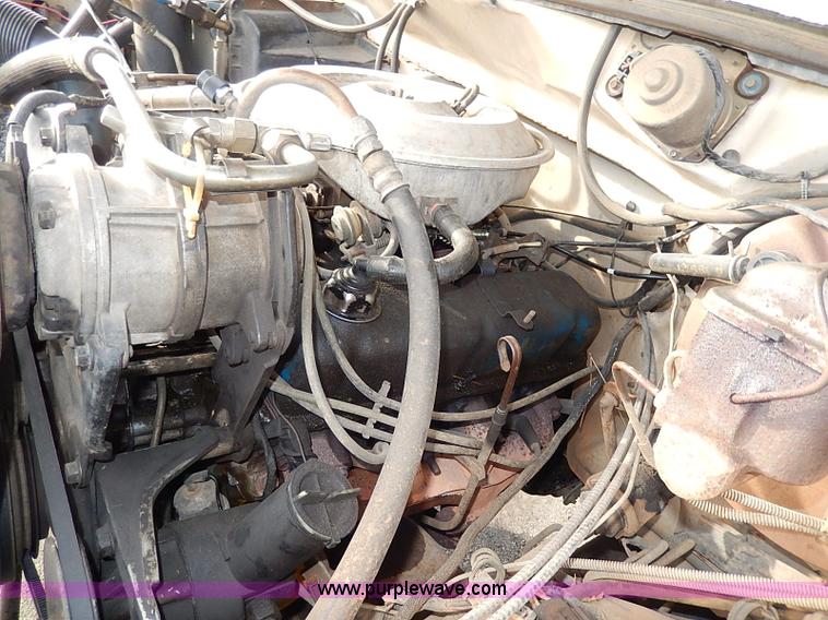 image for item I9356 1982 Ford Bronco XLT SUV