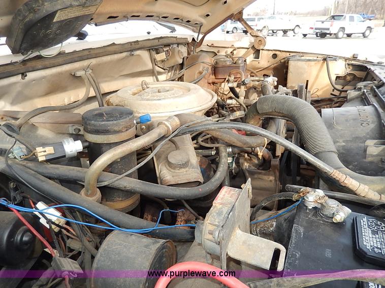 image for item I9356 1982 Ford Bronco XLT SUV