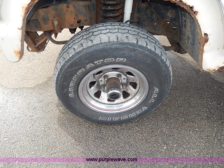 image for item I9356 1982 Ford Bronco XLT SUV