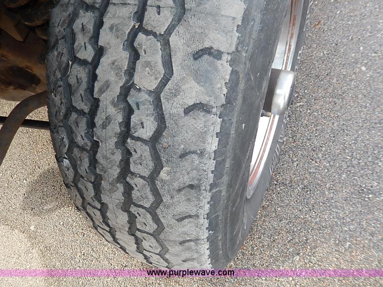 image for item I9356 1982 Ford Bronco XLT SUV