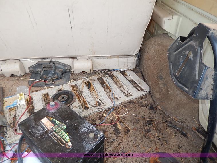 image for item I9356 1982 Ford Bronco XLT SUV