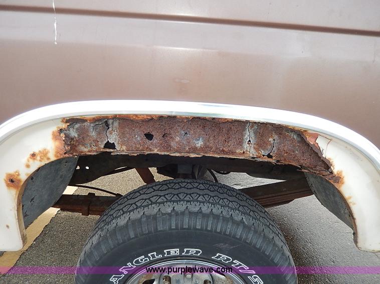 image for item I9356 1982 Ford Bronco XLT SUV