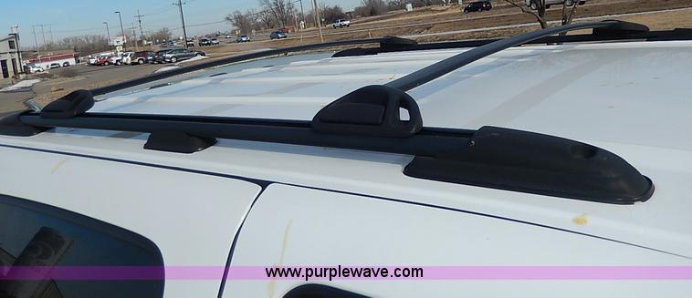 image for item I9358 2003 Chevrolet Avalanche 1500 pickup truck