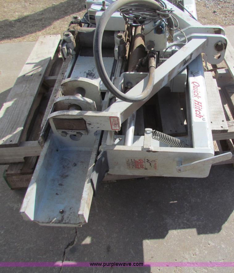 image for item AE9026 Quick hitch three point row crop guidance