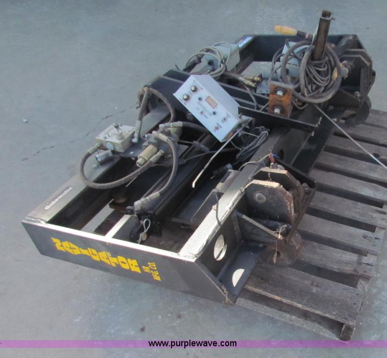 image for item AE9028 Navigator three point row crop guidance