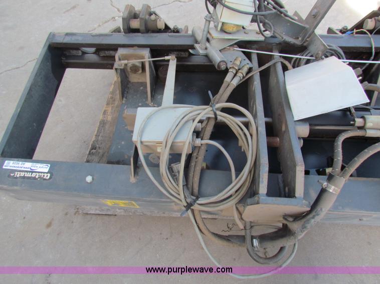 image for item AE9028 Navigator three point row crop guidance