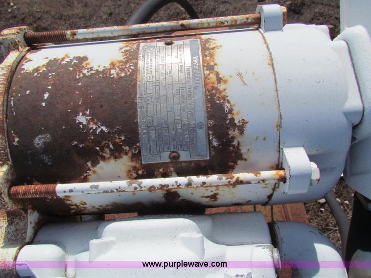 image for item AE9030 500 gallon fuel tank