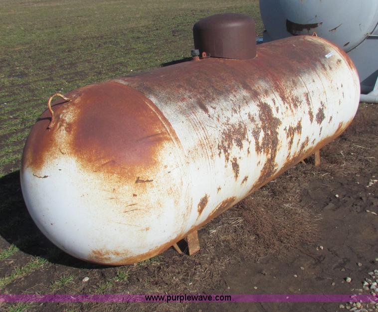 image for item AE9032 500 gallon propane tank