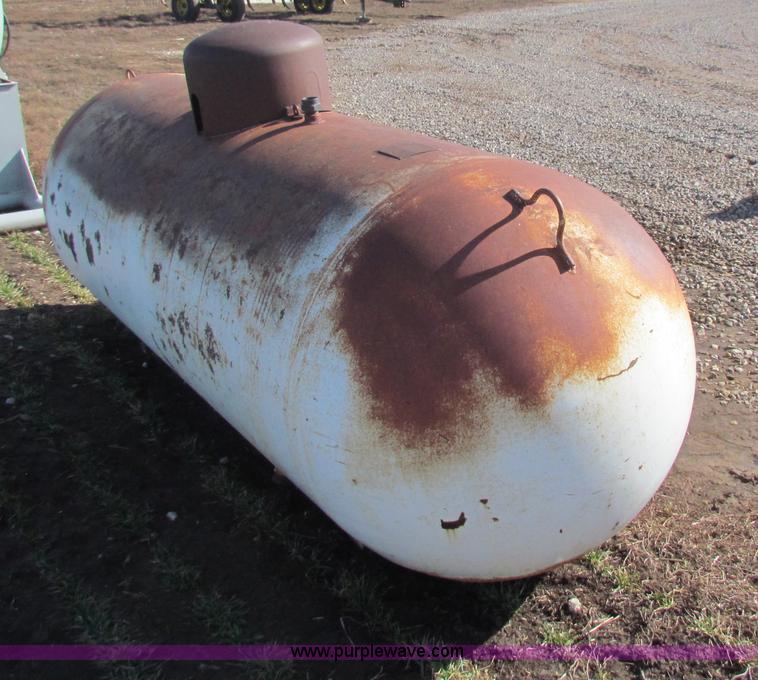image for item AE9032 500 gallon propane tank