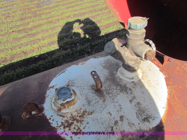 image for item AE9032 500 gallon propane tank