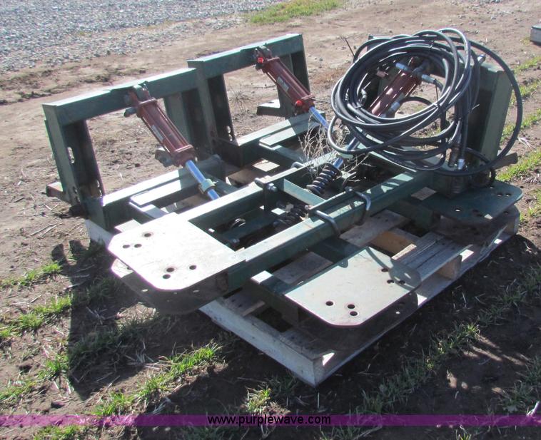image for item AE9034 Hydraulic lift brackets for picker attachments