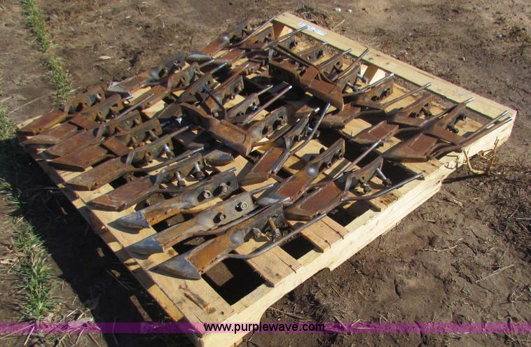 image for item AE9037 (29) anhydrous points