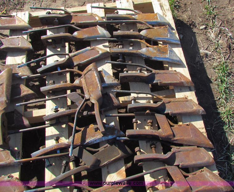 image for item AE9037 (29) anhydrous points