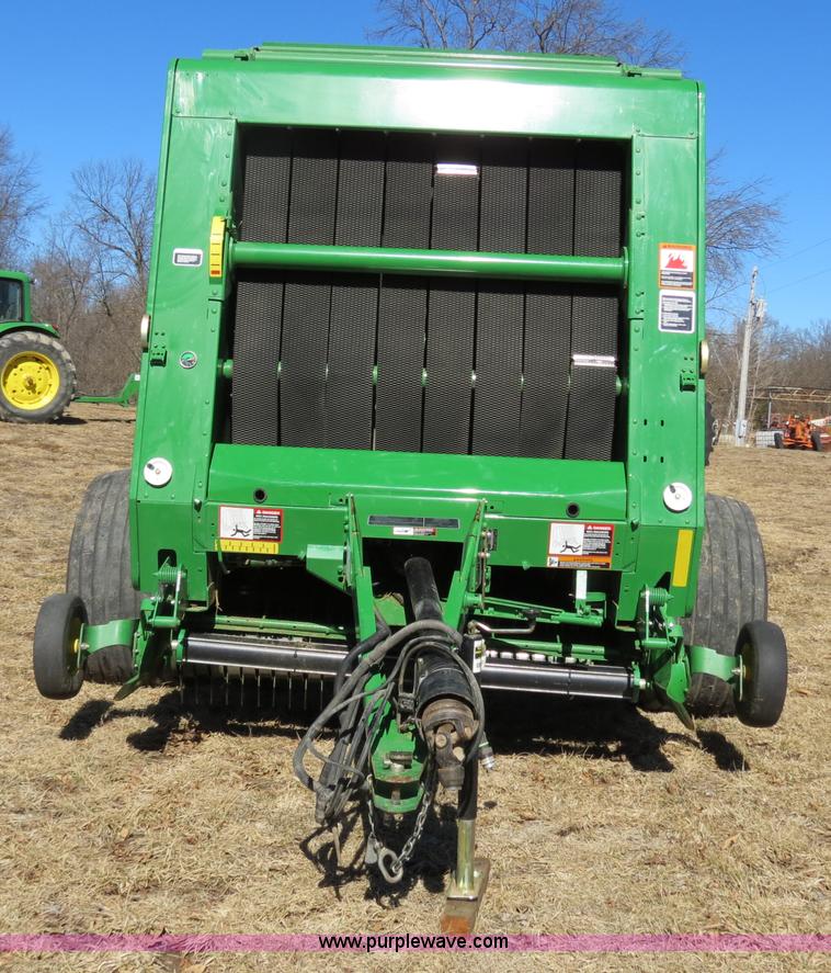 image for item B4872 2012 John Deere 568 round baler