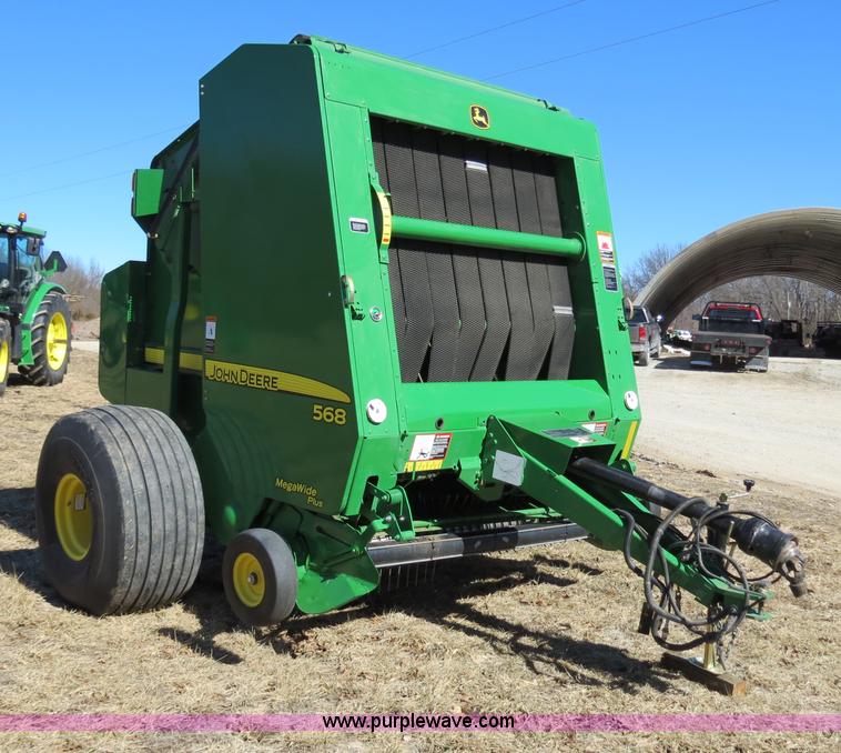 image for item B4872 2012 John Deere 568 round baler