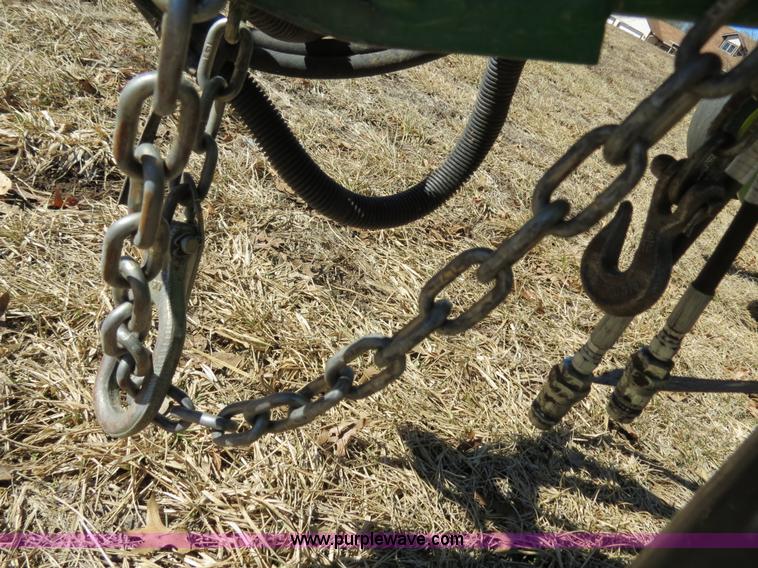 image for item B4872 2012 John Deere 568 round baler