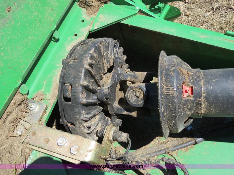 image for item B4872 2012 John Deere 568 round baler