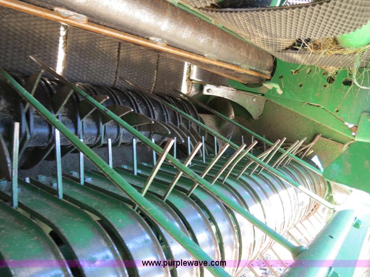 image for item B4872 2012 John Deere 568 round baler