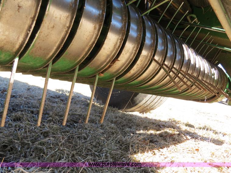 image for item B4872 2012 John Deere 568 round baler