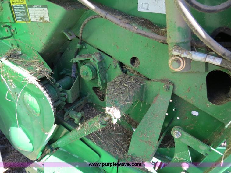 image for item B4872 2012 John Deere 568 round baler