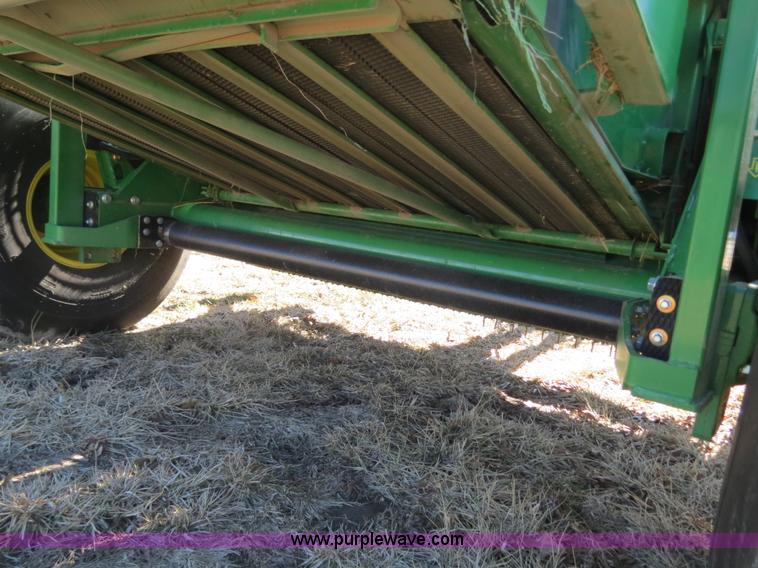 image for item B4872 2012 John Deere 568 round baler