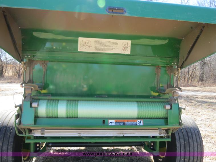 image for item B4872 2012 John Deere 568 round baler