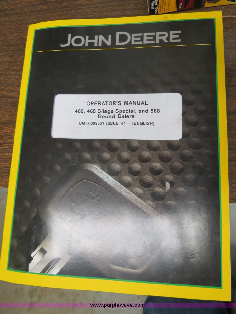 image for item B4872 2012 John Deere 568 round baler