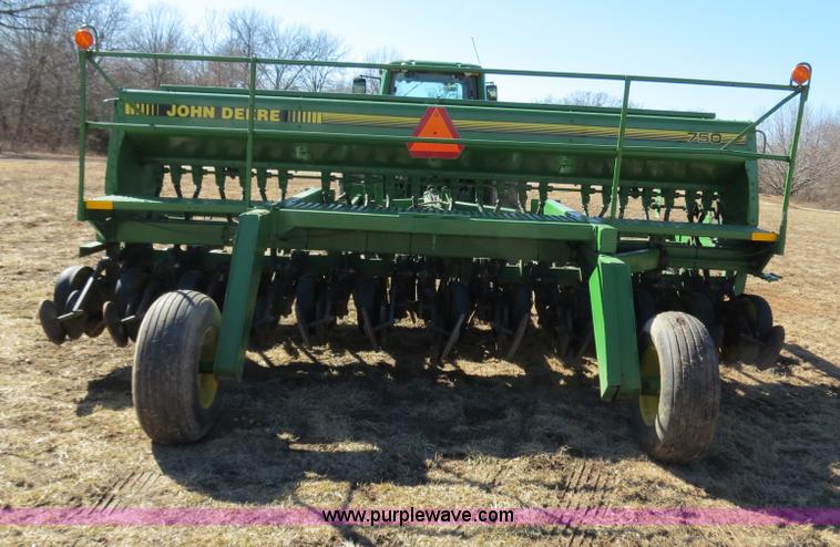 image for item B4873 John Deere 750 15' no-till drill