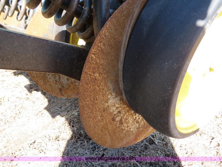 image for item B4873 John Deere 750 15' no-till drill