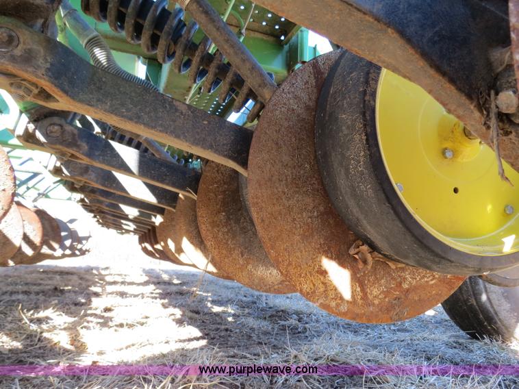 image for item B4873 John Deere 750 15' no-till drill