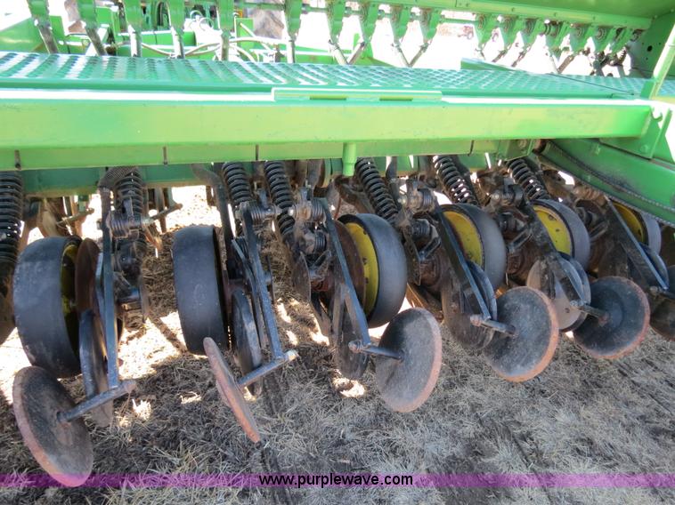 image for item B4873 John Deere 750 15' no-till drill