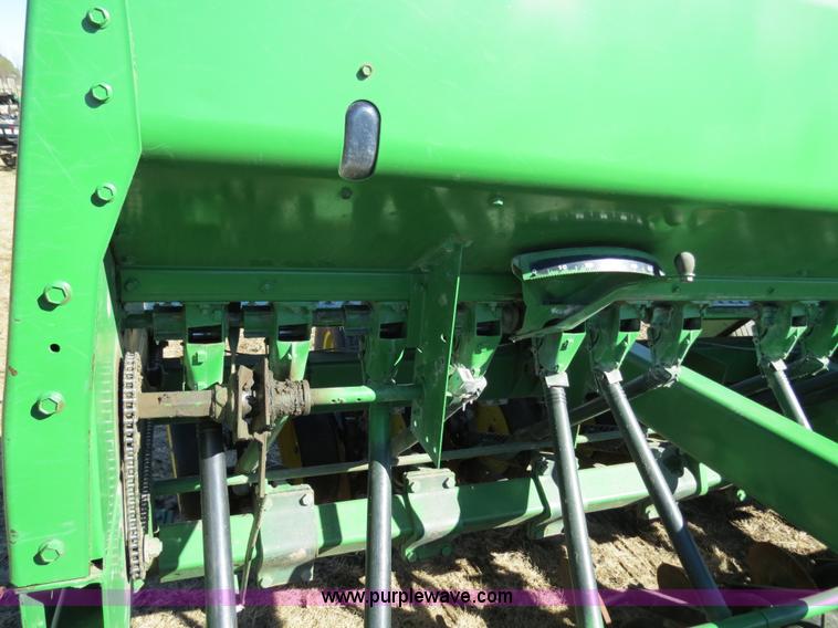 image for item B4873 John Deere 750 15' no-till drill