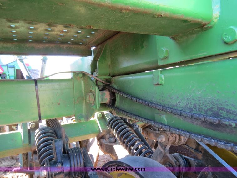 image for item B4873 John Deere 750 15' no-till drill