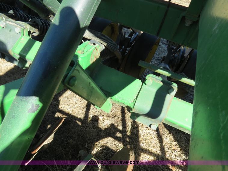 image for item B4873 John Deere 750 15' no-till drill