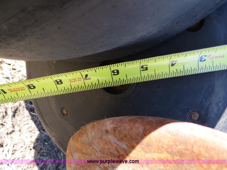 image for item B4873 John Deere 750 15' no-till drill