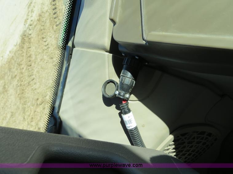 image for item B4875 2012 John Deere 6125R MFWD tractor