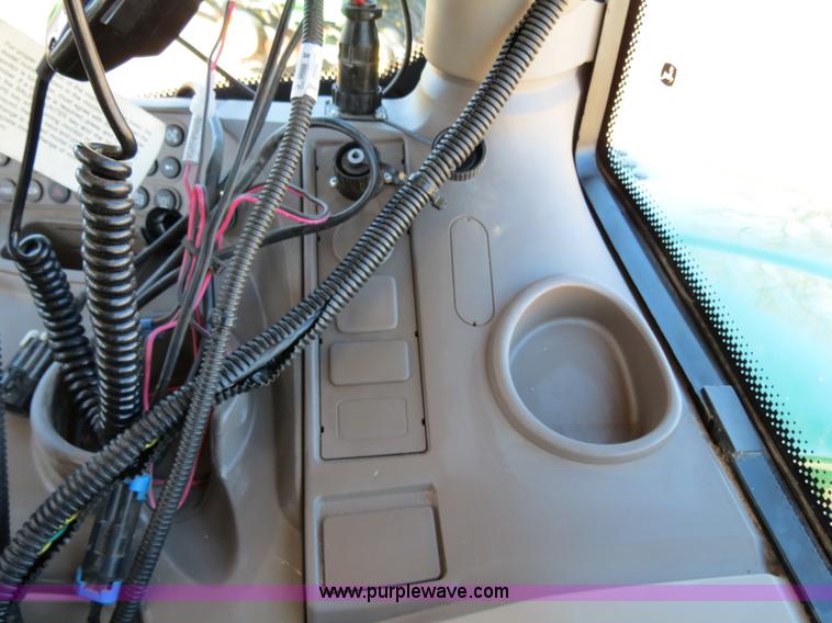 image for item B4875 2012 John Deere 6125R MFWD tractor