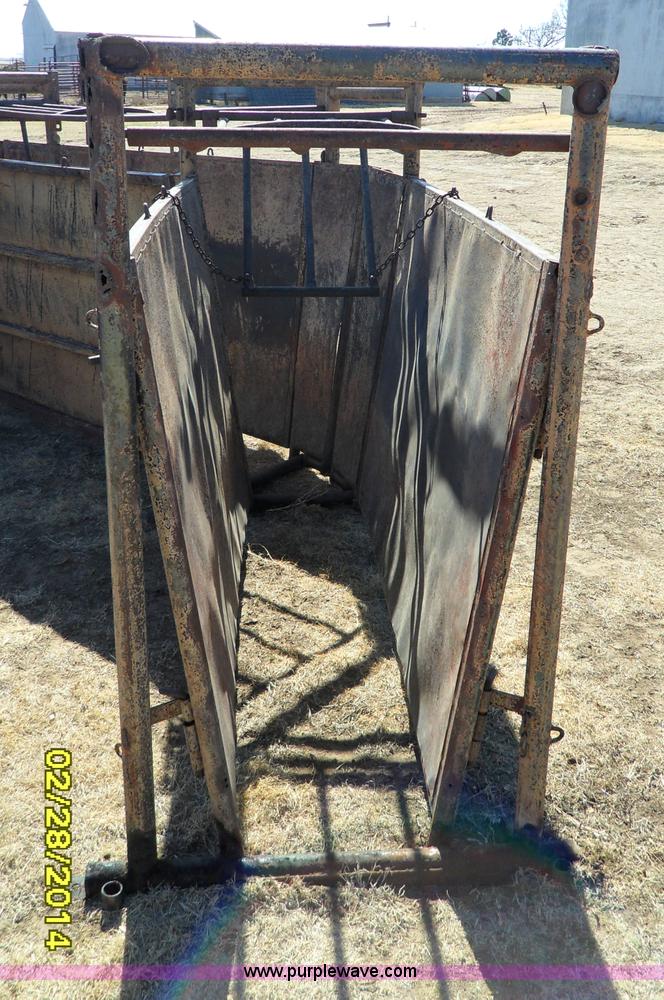 image for item C1870 Livestock alleyway and semi circle catch pin