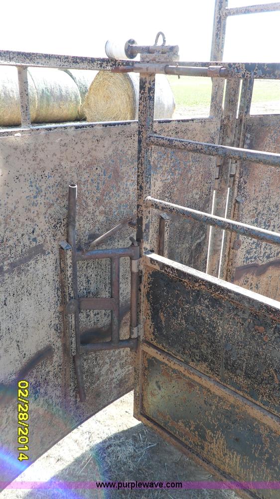 image for item C1870 Livestock alleyway and semi circle catch pin