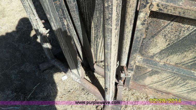 image for item C1870 Livestock alleyway and semi circle catch pin