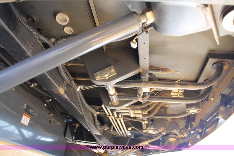 image for item C3764 2007 Lexion 570R combine