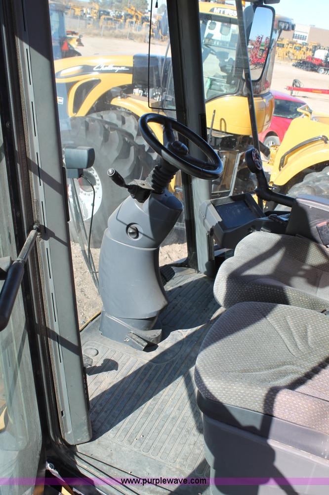 image for item C3764 2007 Lexion 570R combine