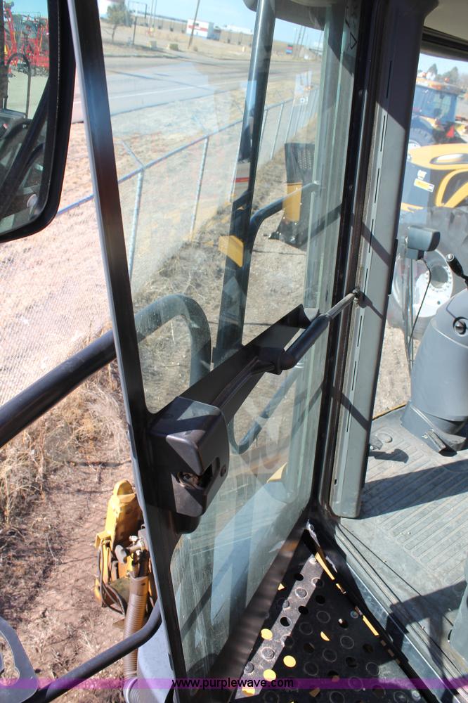 image for item C3764 2007 Lexion 570R combine