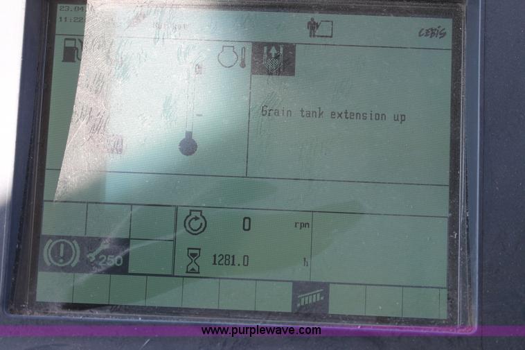 image for item C3764 2007 Lexion 570R combine